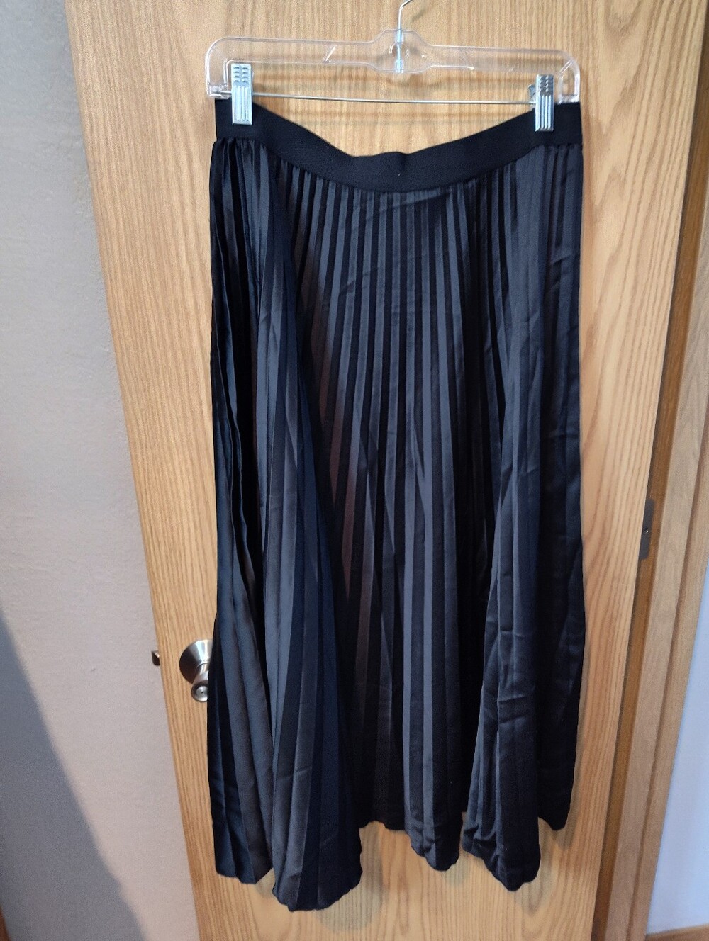 Black Pleated Maxi Skirt - Women H&M